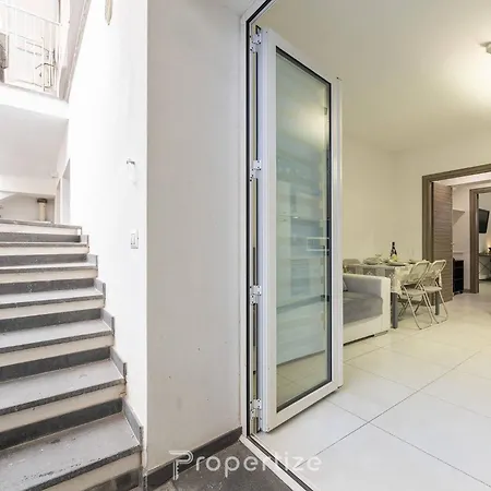 Urban 7 By Propertize